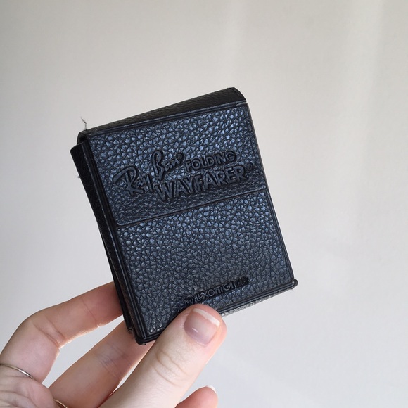 wayfarer folding case